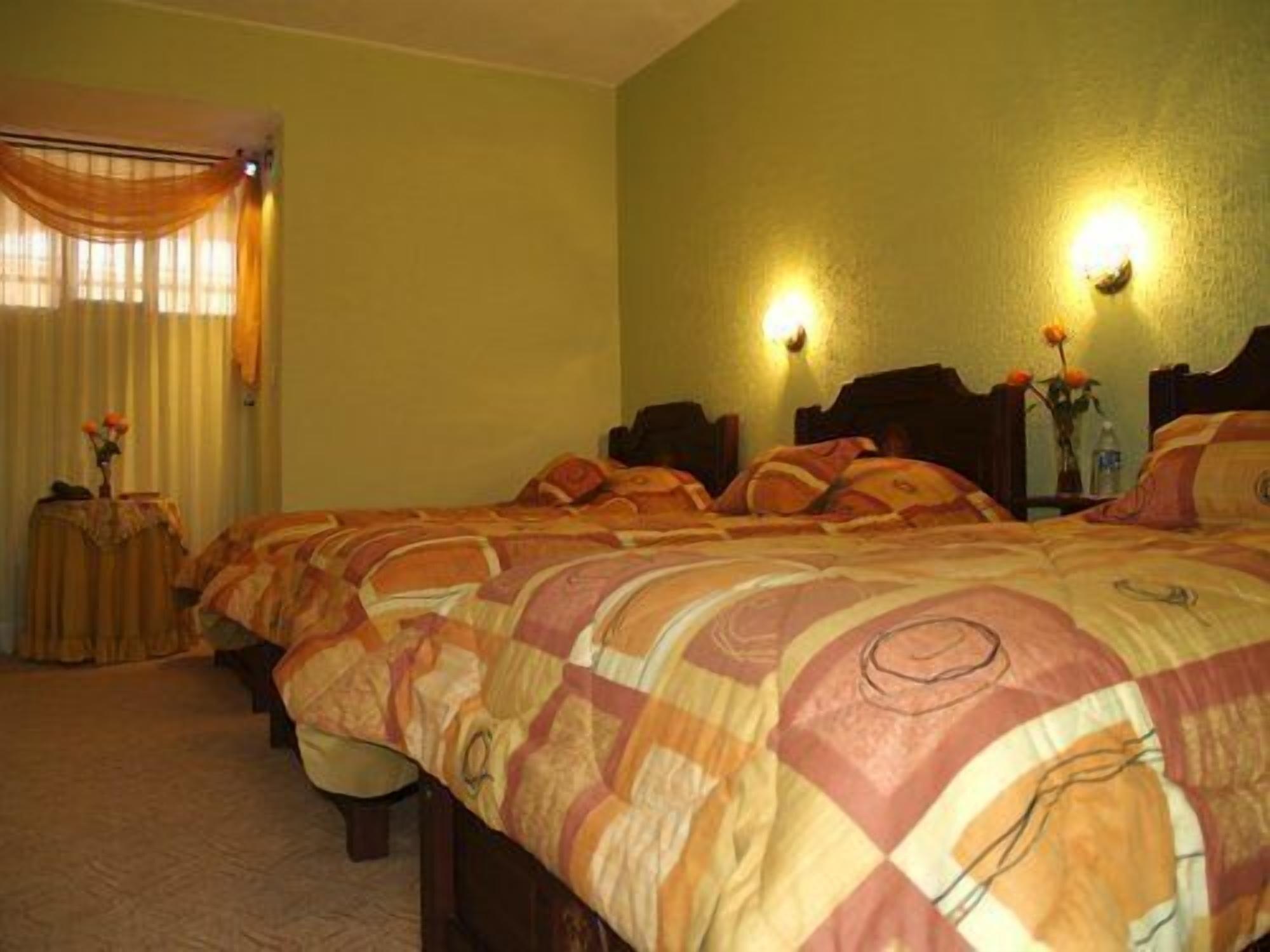 Hotel Catedral 基多 外观 照片